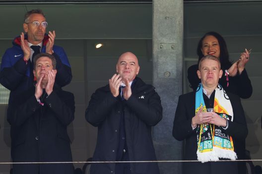 Anche Gianni Infantino, Presidente della FIFA, sugli spalti a Wellington (Photo by Lars Baron/Getty Images) Mondiali femminili, Spagna in semifinale: Olanda ko nel thriller di Wellington- immagine 7