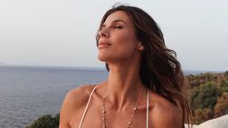 Elisabetta Canalis mozzafiato: il décolleté dell’ex velina è da capogiro