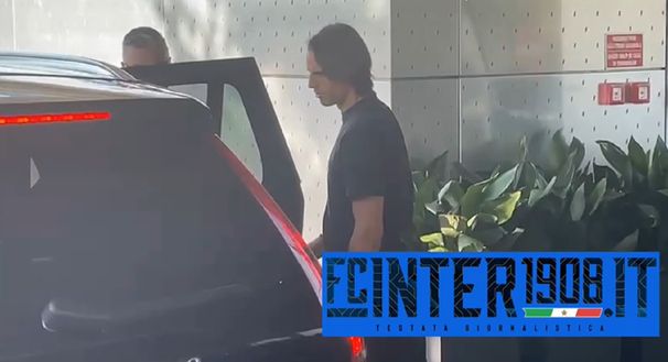 FCIN1908 / Inter, Sommer ha firmato e ha lasciato la sede direzione Appiano- immagine 3