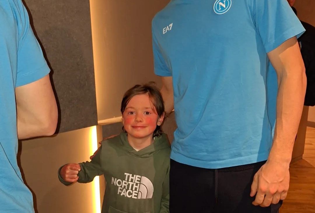 “Che bello rivedervi!”, Emanuele Superstar rincontra gli amici del Napoli – GALLERY - immagine 8