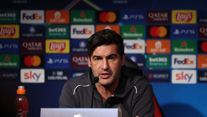 CAIRATE, ITALY - DECEMBER 10: Head coach AC Milan Paulo Fonseca speaks with the media during the UEFA Champions League 2024/25 League Phase MD6 press conference at Milanello on December 10, 2024 in Cairate, Italy. (Photo by Claudio Villa/AC Milan via Getty Images)  Amelia-Milan-Genoa