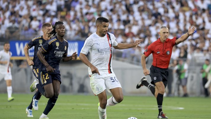 Junior Messias (centrocampista AC Milan) qui durante l'amichevole Real Madrid-Milan 3-2 (precampionato 2023-2024) | News (Getty Images) Junior Messias AC Milan amichevole Real Madrid-Milan 3-2 precampionato 2023-2024