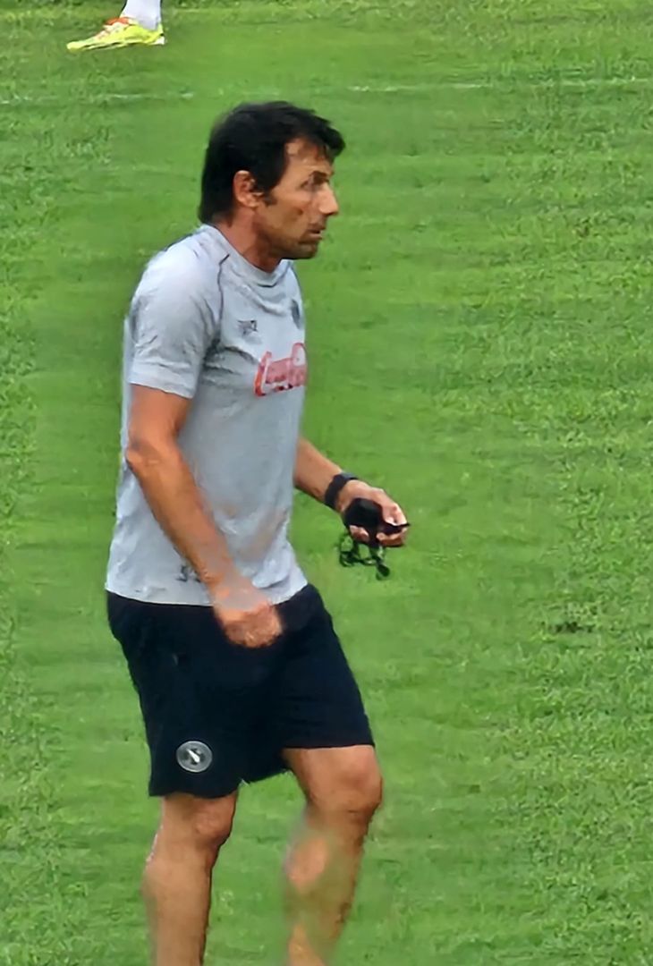 GALLERY Conte è oggi particolarmente furioso: che grinta per il tecnico azzurro! - immagine 4