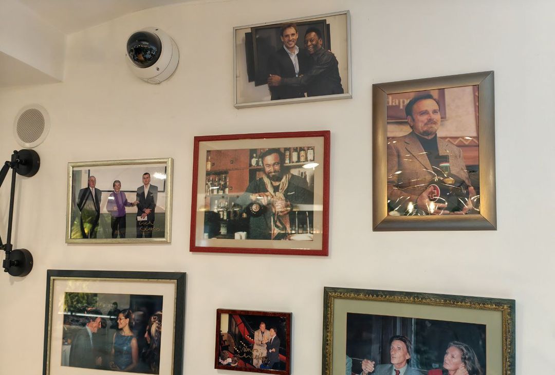 GALLERY VN – Lo stabilimento dell’Unicum: dove il proprietario è tifoso viola - immagine 15