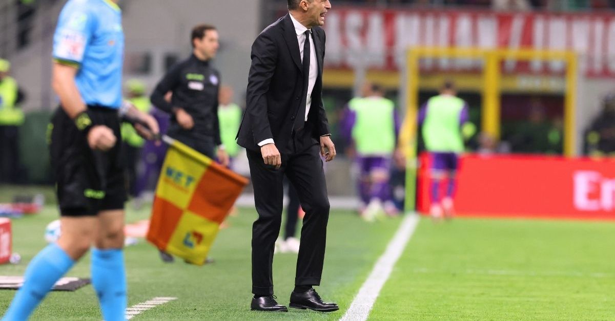 Milan, Bucchioni promuove Allegri: “Ha dato un’anima e un gioco. Su Rafael Leao dico questo” Milan, Bucchioni promuove Allegri: “Ha dato un’anima e un gioco. Su Rafael Leao dico questo”