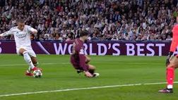 Video – Mbappé irreale: fa cadere il difensore e poi segna