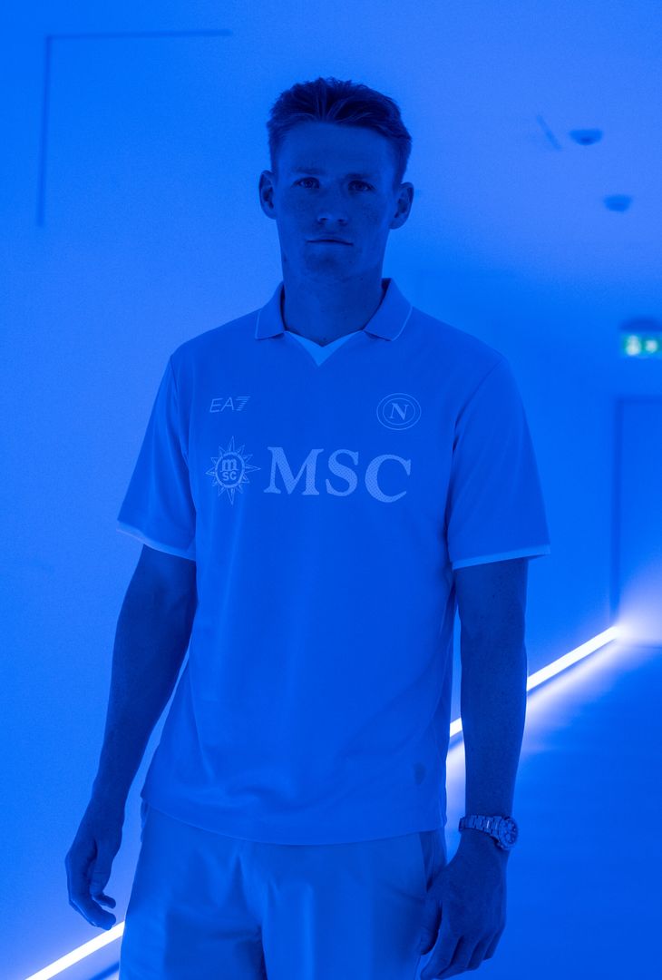 GALLERY Le prime foto di McTominay con la maglia del Napoli: set speciale per lui - immagine 7
