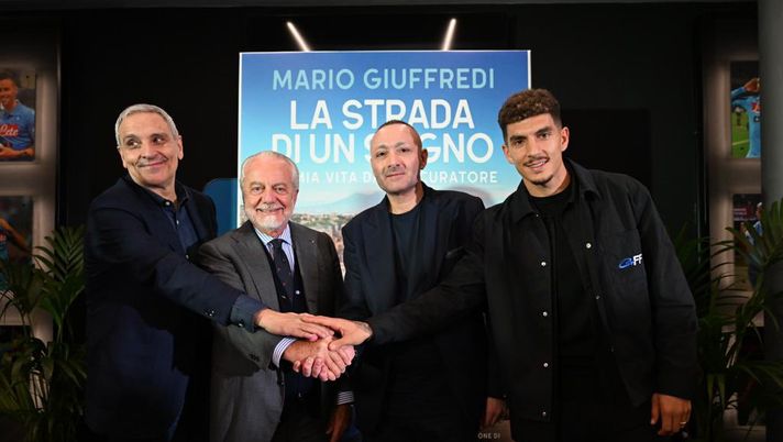 FOTO De Laurentiis Alla Presentazione Del Libro Di Mario Giuffredi ...