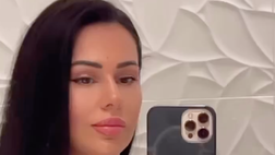 VIDEO / Erjona, che spettacolo. Abito sexy e décolleté spettacolare…