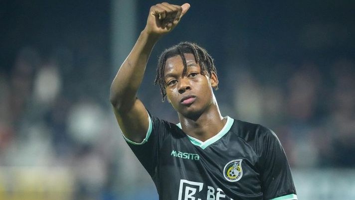 Noslin e Tavsan all’Hellas, oggi l’ufficialità Noslin e Tavsan all’Hellas, oggi l’ufficialità - immagine 1