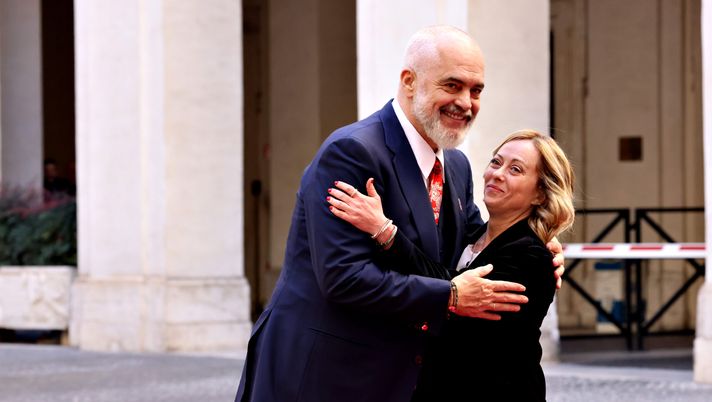 Albania, il premier carica i suoi: “Spagna temibile, ma la palla è rotonda!” - immagine 1