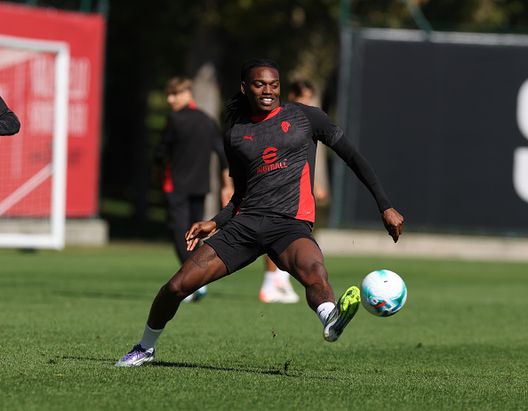 (Photo by Claudio Villa/AC Milan via Getty Images) Leao