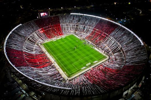 BUENOS AIRES, ARGENTINA - GIUGNO 15: Vista aerea dello Stadio Monumental prima di una partita tra River Plate ed Estudiantes nell'ambito della Liga Professional 2023 allo Stadio Más Monumental Antonio Vespucio Liberti A Giugno 15, 2023 in Buenos Aires, Argentina. (Photo by Tomas Cuesta/Getty Images) River Plate rivoluziona il Monumental: 145 milioni per lo stadio del futuro- immagine 2