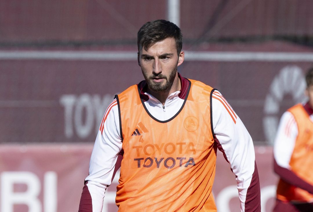 Trigoria, lavoro sul campo in vista dell’Atalanta. C’è Shomurodov – FOTO GALLERY - immagine 21