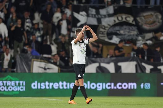 Petko Hristov, capitano dello Spezia e protagonista annunciato di domenica sera. (Foto di Gabriele Maltinti/Getty Images) Spezia-Cremonese, tutto in una notte: ecco il pronostico dell’intelligenza artificiale- immagine 2