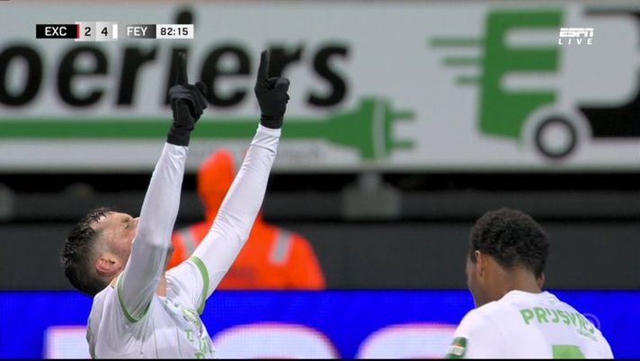 Feyenoord, Santi Giménez avvisa il Cholo: tripletta nel derby di Rotterdam - immagine 1