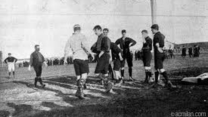 nascita Milan Oggi è il 13 dicembre, la prima delle 3 date della...nascita del Milan