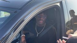 VIDEO FCIN1908 / Inter, allenamento ad Appiano: Bisseck firma autografi all’arrivo