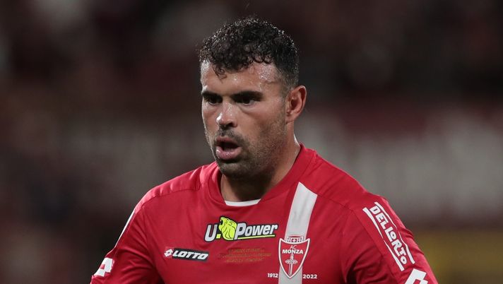 MONZA, ITALY - AUGUST 13: Andrea Petagna of AC Monza looks on during the Serie A match between AC Monza and Torino FC at Stadio Brianteo on August 13, 2022 in Monza, Italy. (Photo by Emilio Andreoli/Getty Images) petagna