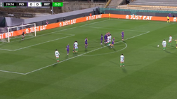 Conference League, Antony segna ancora contro la Fiorentina | VIDEO