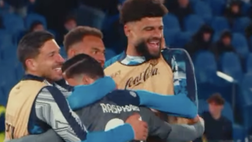 VIDEO Il Napoli è unito nelle difficoltà: l’esultanza di gruppo dopo il vantaggio