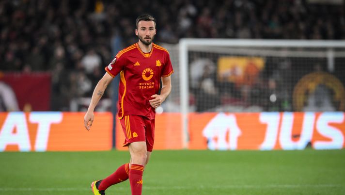 ROME, ITALY - MAY 02: Bryan Cristante of AS Roma in action during the UEFA Europa League 2023/24 Semi-Final first leg match between AS Roma and Bayer 04 Leverkusen at Stadio Olimpico on May 02, 2024 in Rome, Italy. (Photo by Fabio Rossi/AS Roma via Getty Images) (Photo by Fabio Rossi/AS Roma via Getty Images) Roma, Cristante evita la squalifica per la bestemmia: manca la prova audio - immagine 1