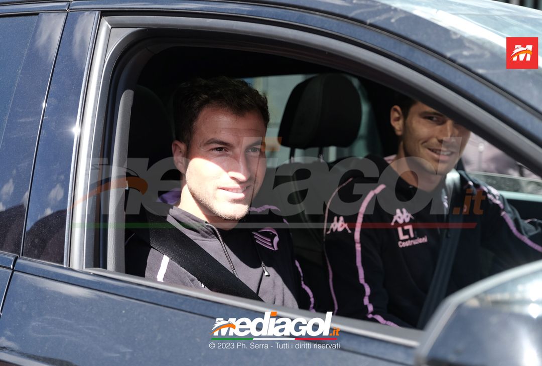 FOTO Venezia-Palermo, i Rosanero in partenza dal “Renzo Barbera” (GALLERY) - immagine 9