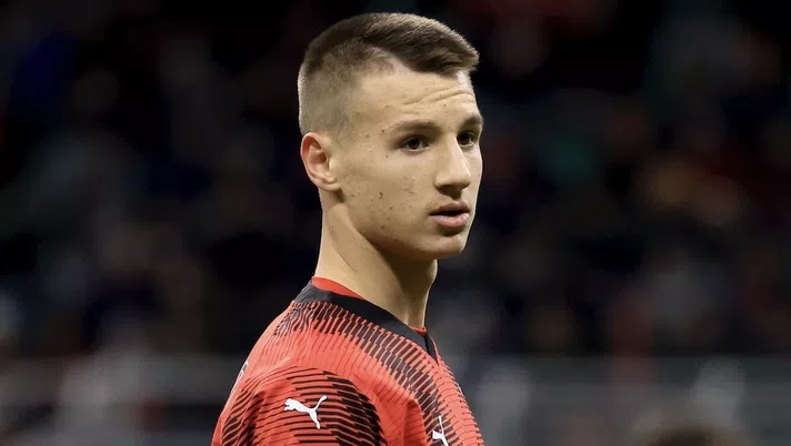 Francesco Camarda AC Milan Milan-Frosinone 3-1 Serie A 2023-2024