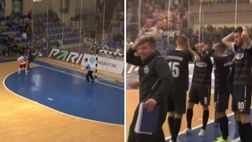 VIDEO / Al volo, di tacco, girato: gol irreale nel futsal