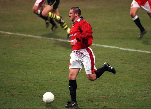 Eric Cantona, ex stella del Manchester United (Foto di Bongarts/Getty Images) Eric Cantona