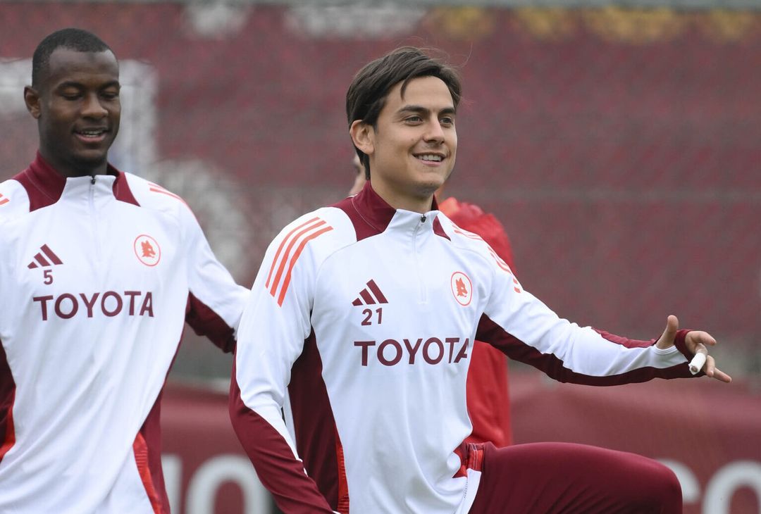 Roma, meno due giorni dal Napoli: Dybala parzialmente in gruppo – FOTO GALLERY - immagine 25