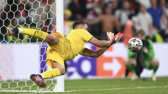 Gianluigi Donnarumma sarà in grado di replicare i successi di Gianluigi Buffon?- immagine 4