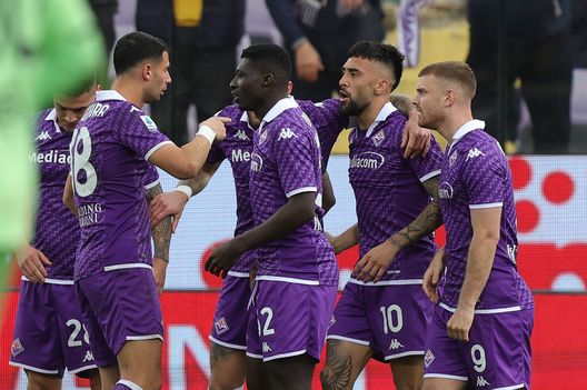 FLORENCE, ITALY - FEBRUARY 11: Nicolás Iván González of ACF Fiorentina celebrates after scoring a goal. During the Serie A TIM match between ACF Fiorentina and Frosinone Calcio - Serie A TIM at Stadio Artemio Franchi on February 11, 2024 in Florence, Italy. (Photo by Gabriele Maltinti/Getty Images) Italiano (conf): “Brividi per il coro della Curva. Belotti trascina gli altri”- immagine 2