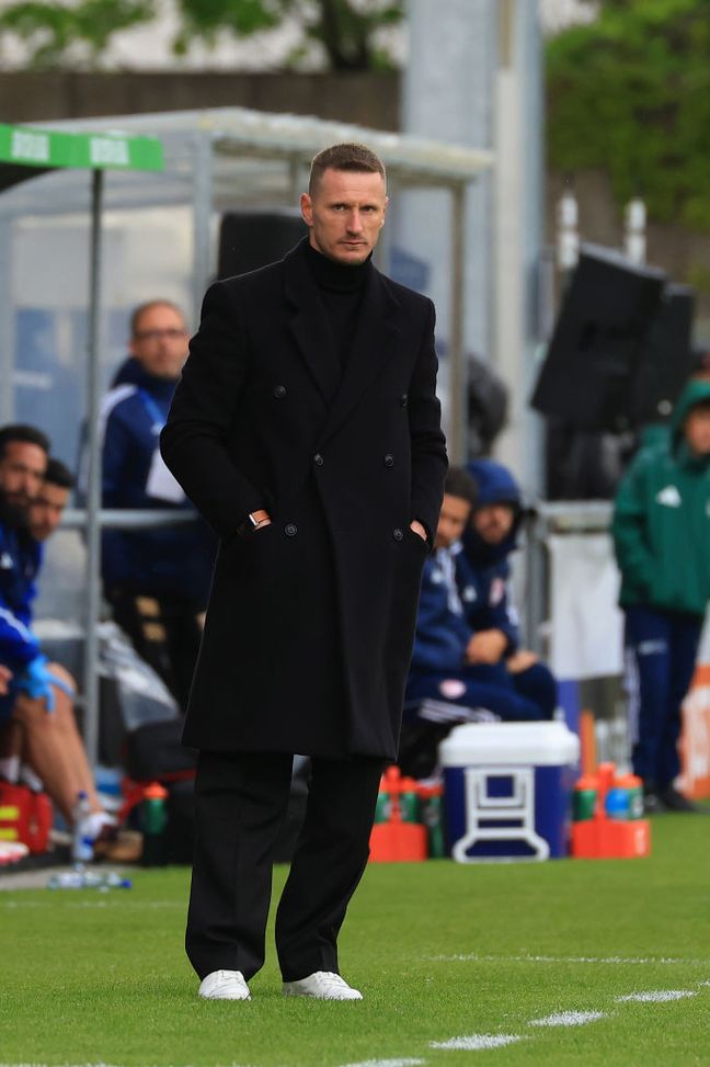 NYON, SWITZERLAND - APRIL 22: Ignazio Abate Head coach of AC Milan U19 looks on during the UEFA Youth League 2023/24 Final match between Olympiacos FC and AC Milan at Centre Sportif de Colovray on April 22, 2024 in Nyon, Switzerland. (Photo by Giuseppe Cottini/AC Milan via Getty Images) Modena, la panchina della Primavera a David Rodriguez: era il vice di Abate al Milan- immagine 2