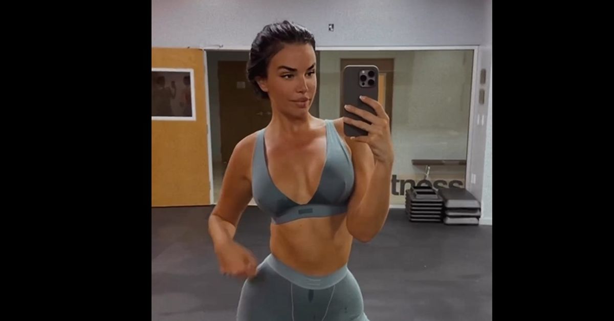 VIDEO / Ivana Knoll non smette mai di allenarsi: ecco il suo workout