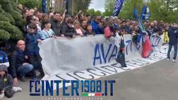 VIDEO FCIN1908 / Verso Milan-Inter, folla incredibile ad Appiano: “Avanti ragazzi, uccideteli”