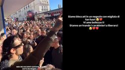 VIDEO / Sanremo, Achille Lauro circondato dalla folla: “Vi amo! Stanno arrivando i carabinieri”