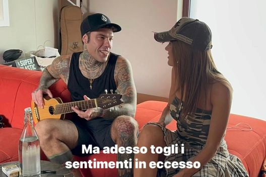Flirt con Fedez? Clara risponde e si sbilancia sui social: “Sulla mia vita privata leggo…” Flirt con Fedez? Clara risponde e si sbilancia sui social: “Sulla mia vita privata leggo…” - immagine 1