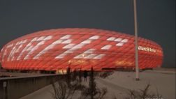“Danke Franz”: il Bayern omaggia Beckenbauer con una scritta sull’Allianz Arena