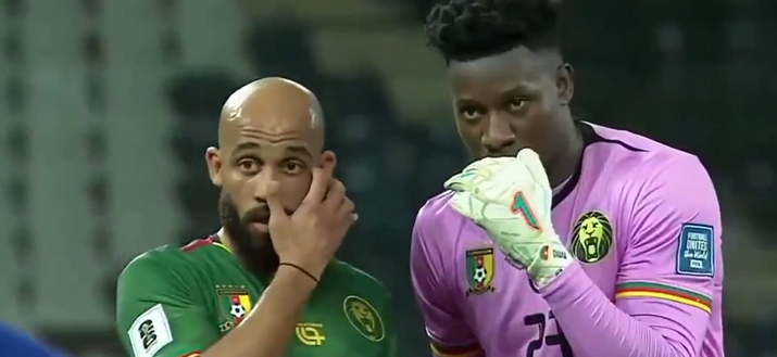 Onana a colloquio con Mbeumo durante una partita del Camerun (Fonte Video Account X Micky Jnr) Onana a colloquio con Mbeumo durante una partita del Camerun (Fonte Video Account X Micky Jnr)