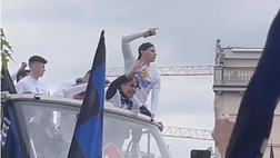 VIDEO FCIN1908 / Parata Inter, Barella chiama il coro per Simone Inzaghi