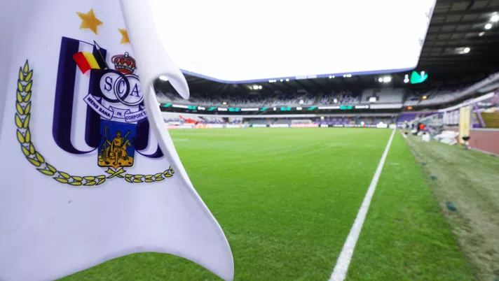 Clamoroso in Belgio: Anderlecht-Genk si rigiocherà a causa di un errore arbitrale - immagine 1