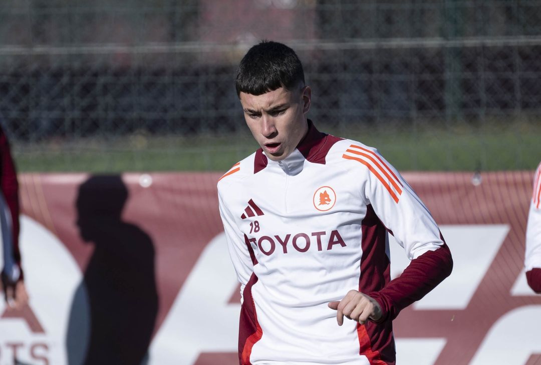 Trigoria, lavoro sul campo in vista dell’Atalanta. C’è Shomurodov – FOTO GALLERY - immagine 17