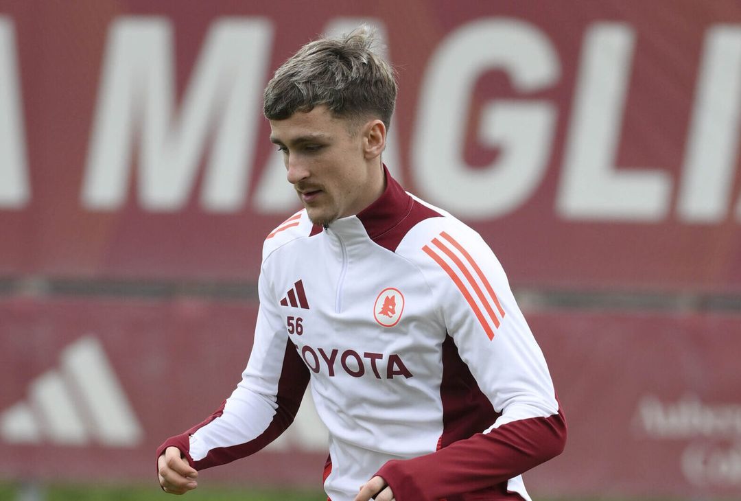 Roma, meno due giorni dal Napoli: Dybala parzialmente in gruppo – FOTO GALLERY - immagine 23