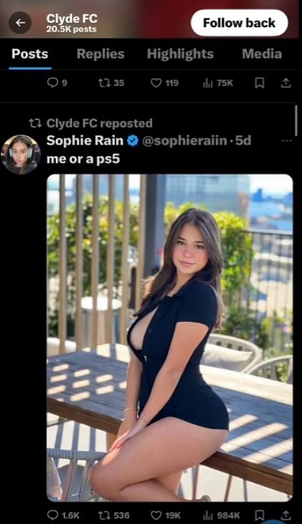 scozia-io-o-una-playstation5-clyde-condivide-foto-star-di-onlyfans