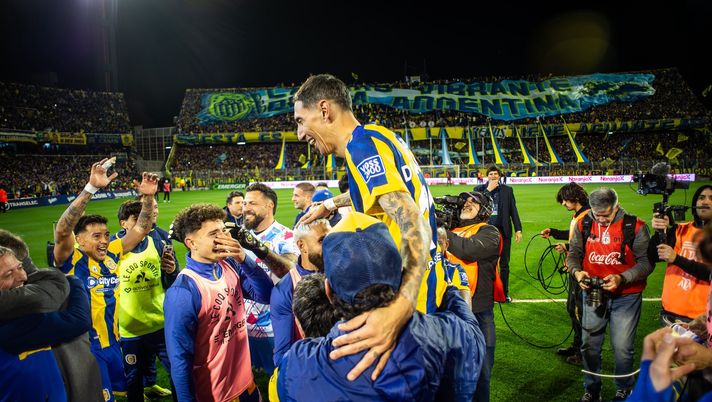 di-maria-rosario-central-newells-old-boys-clasico-rosarino-argentina-fideo-punizione