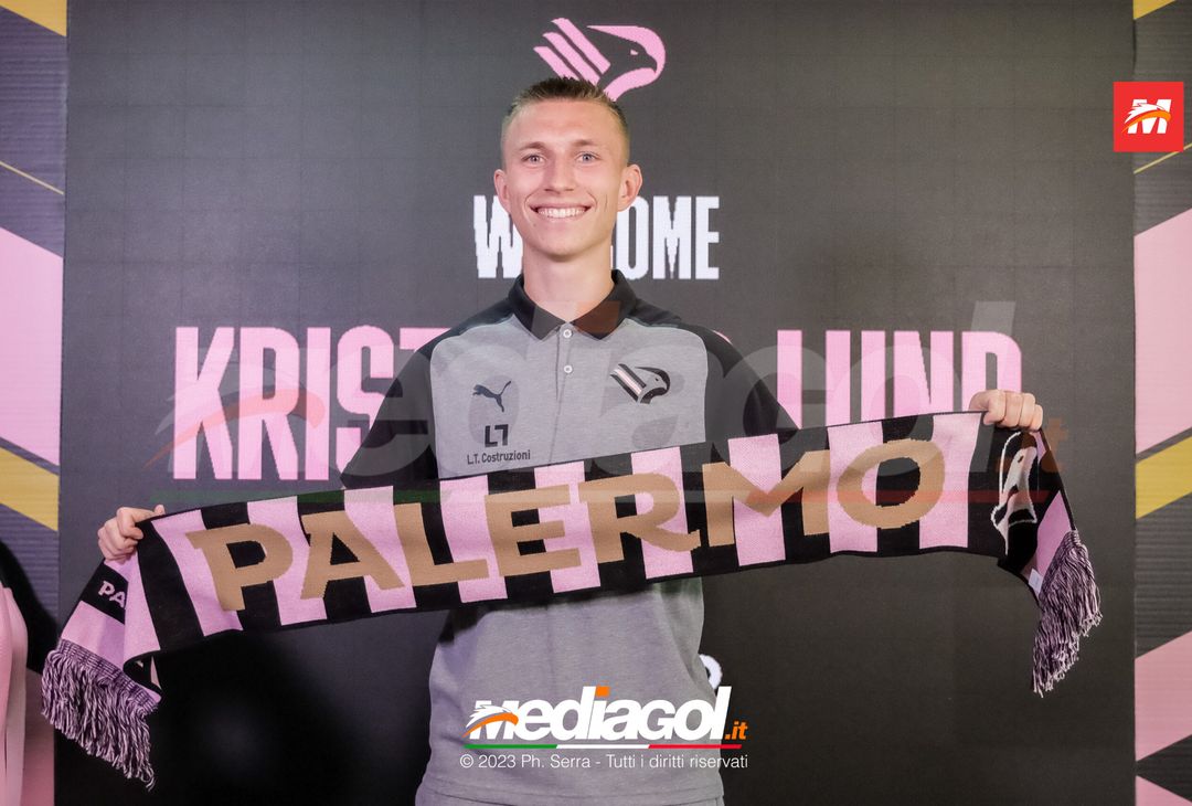 FOTO PALERMO, presentato di Kristoffer Lund Hansen in conferenza stampa (GALLERY)- immagine 1