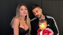 Chiara Nasti e Zaccagni in posa con Thiago. Arrivano gli haters ma c’è chi li difende