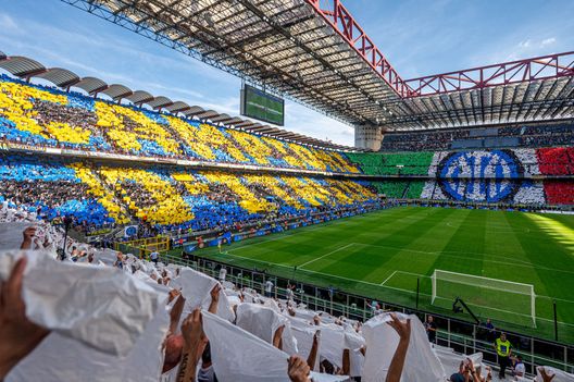 Lazio-Inter, le migliori coreografie delle due tifoserie: che spettacolo sugli spalti- immagine 2
