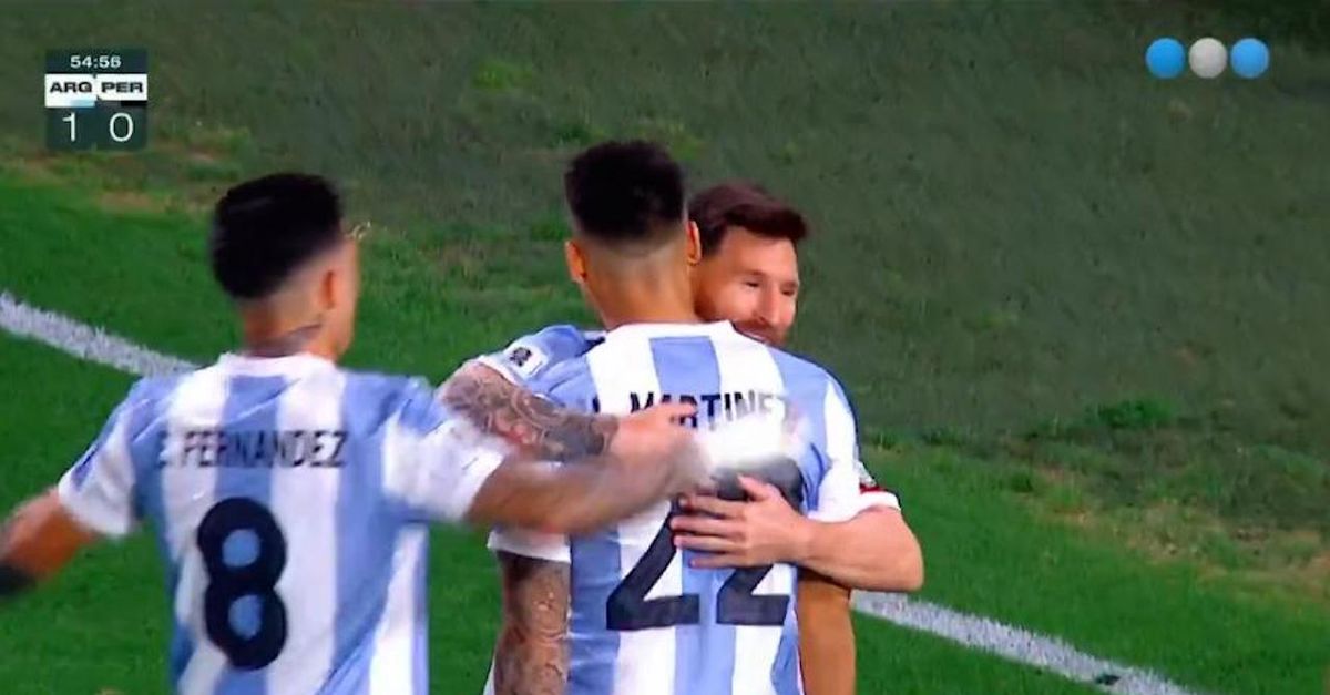 Argentina, gol pazzesco di Lautaro Martínez: raggiunto Maradona | VIDEO